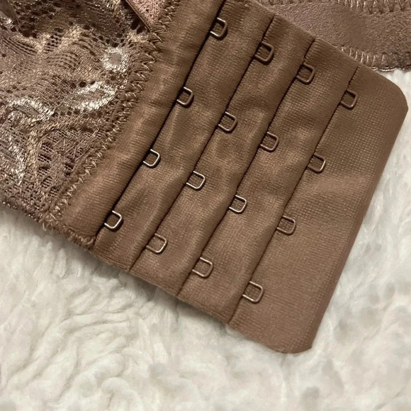 Full figure sexy lace bra with jewel emblem design size 95E (42DD) color: Cocoa - Picture 12 of 17